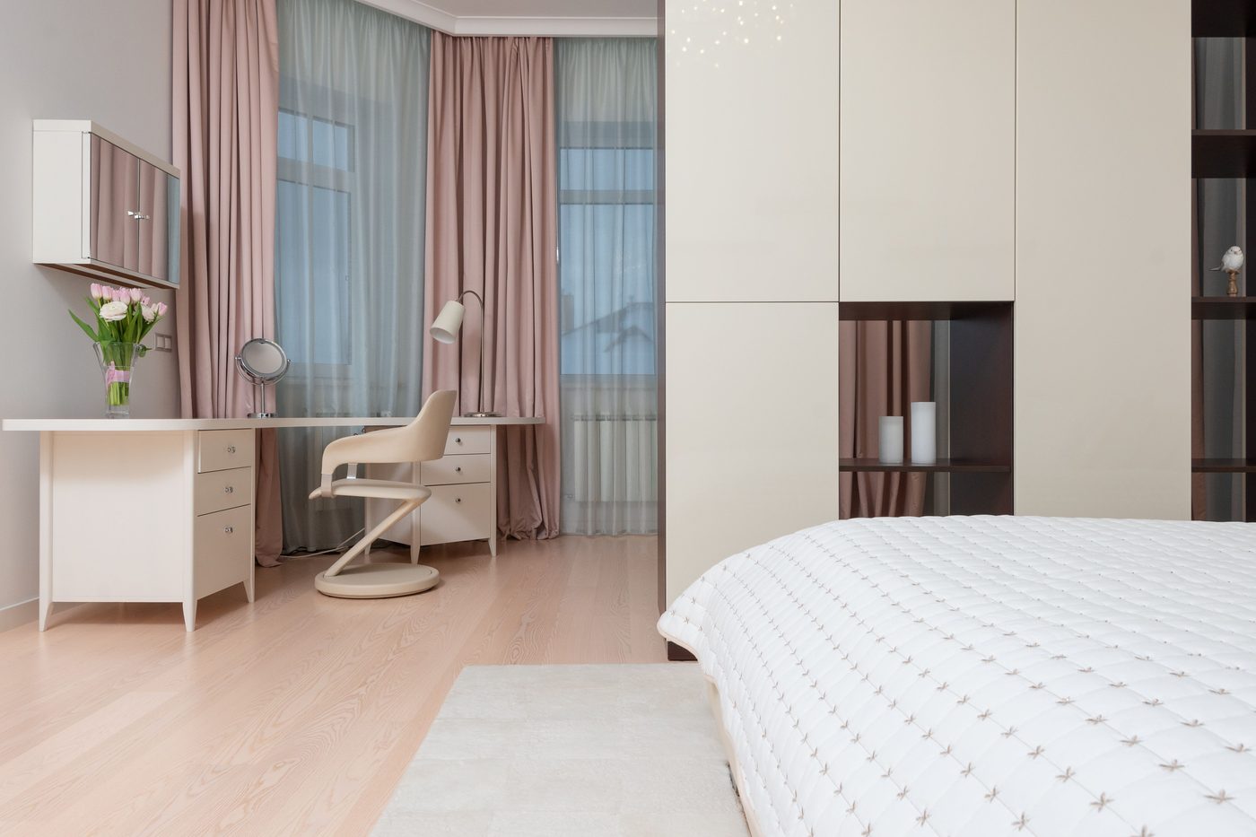 Original state — Bright kids' room